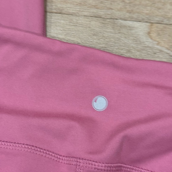 NWT Yogalicious Plum Pink Leggings Size Small - Picture 5 of 5